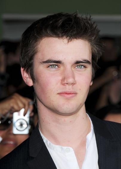 Cameron Bright - Wallpaper Gallery