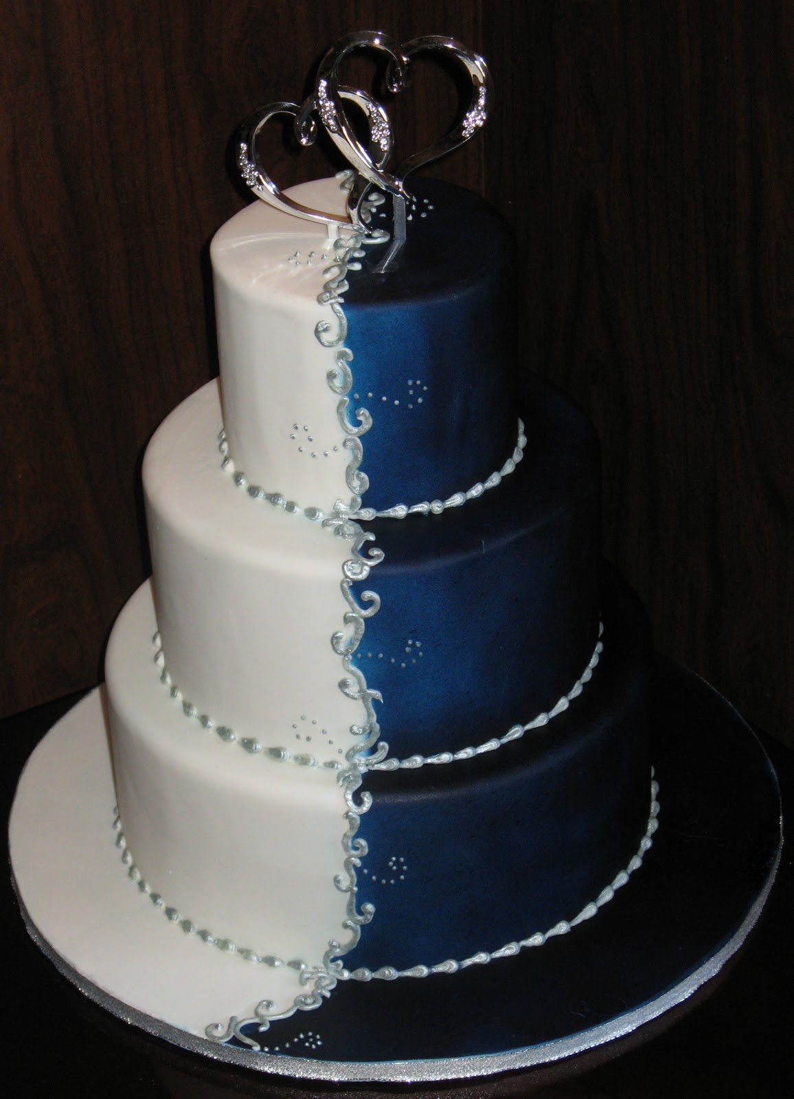 A Wedding  Addict Dark Blue  Wedding  Cake  Special Snow Angel