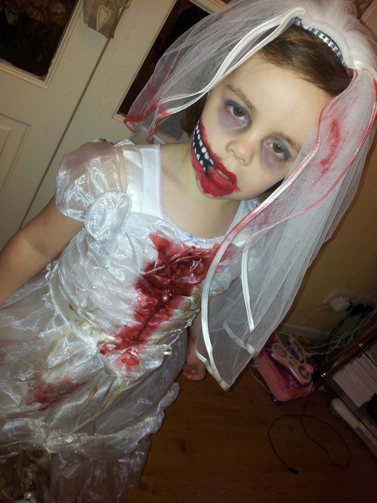 The Blue Haired Girl How to make a zombie  bride  costume   