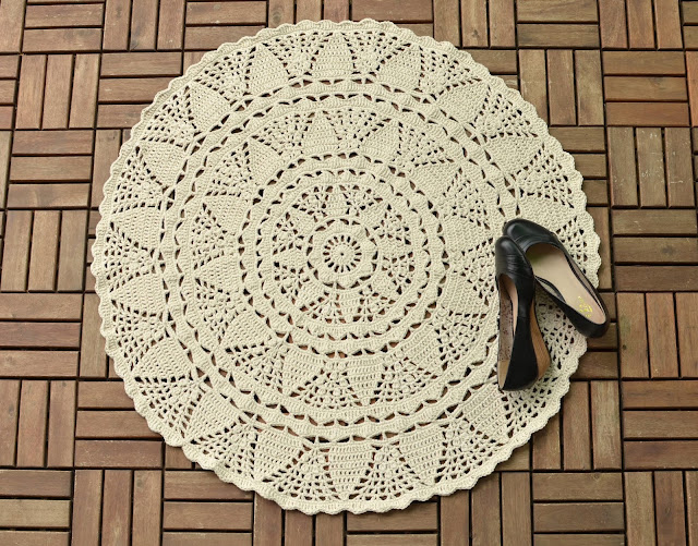 White Tea Doily Rug - crochet pattern by LillaBjornCrochet