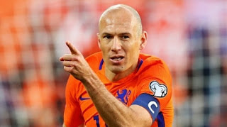 Robben dan Advocaat Siap Hadapi Swedia