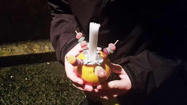 Project 366 2016 day 343 - Christingle // 76sunflowers