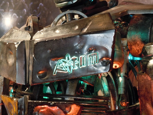 Atom robot detail Real Steel