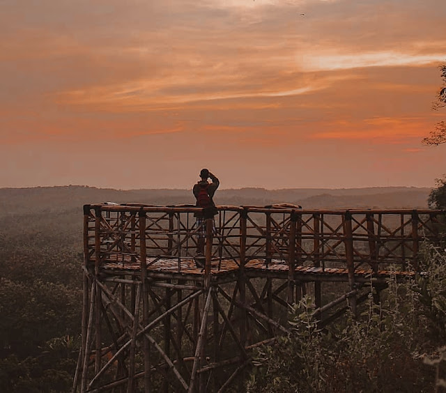 Panorama sunset di bukit kerek indah Ngawi. Sumber foto (https://www.instagram.com/bukit_kerek_indah/)