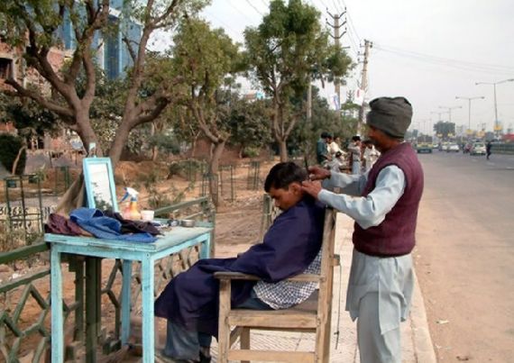 Street beauty saloon for men India