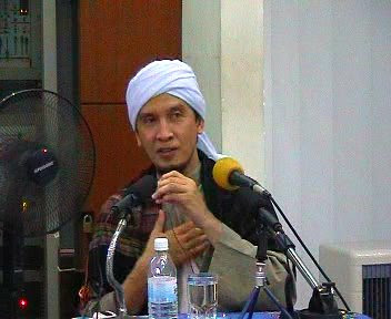Sheikh Muhammad Nuruddin Al- Banjari