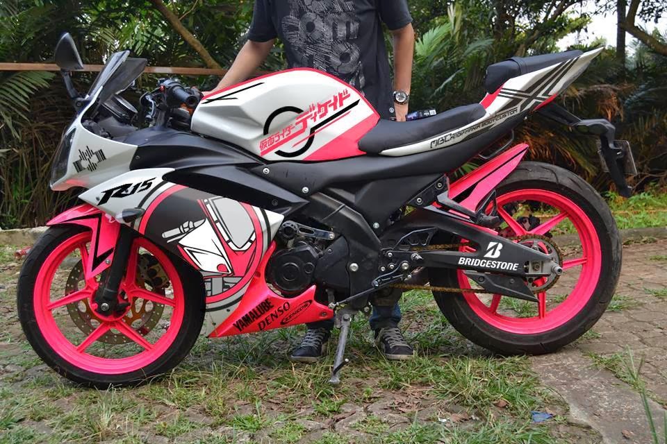 Yamaha Vixion R15