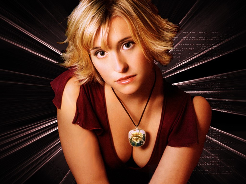 Allison Mack photo