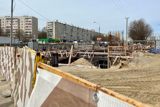 Дмитровское шоссе, строительная площадка подземного перехода