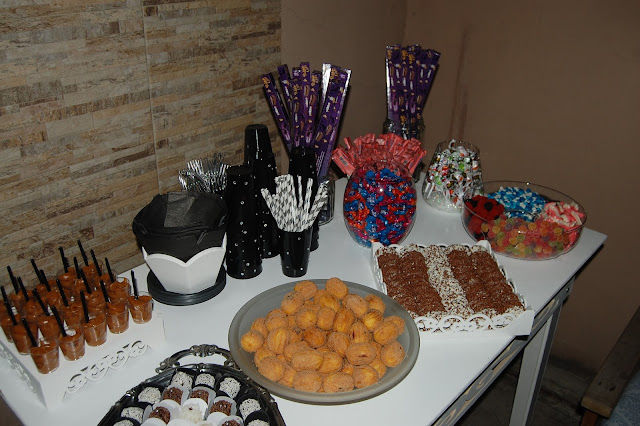 Mesa de guloseimas, festa tema estrela, decoração