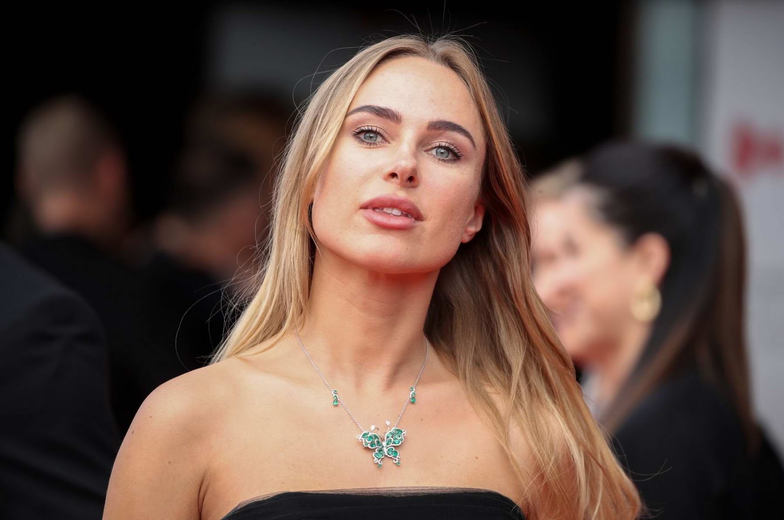 Kimberley Garner female celebrity best red carpet dresses