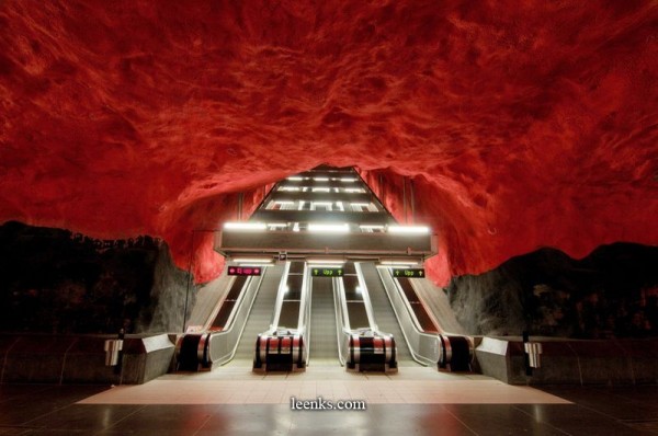 stasiun kereta bawah tanah stockholm