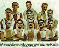 LEVANTE F. C. - Valencia, España - Temporada 1934-35 - Calpe, Vidal, Puig I; Núñez, Dolz, Porrera; Puig II, Artigas, Calero, Felipe y Aparicio - Montaje con la alineación prevista del Levante para jugar en Sabadell la vuelta de la semifinal de l Copa de España de 1935. Ganó el Sabadell 2-0, después de haber ganado ya la ida por 2-1, clasificándose para la final, que luego perdería contra el Sevilla