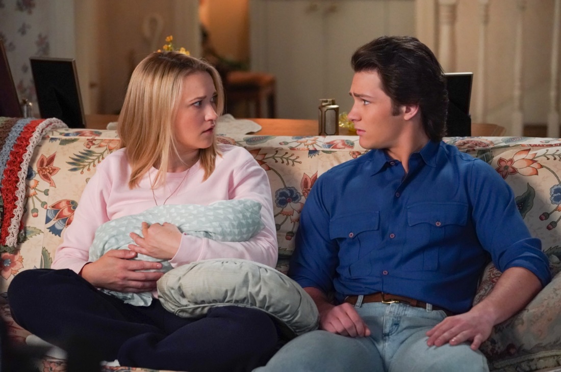 Young Sheldon - Episode 6.18 - Little Green Men and a Fella's Marriage Proposal - Promo, Promotional Photos + Press Release 