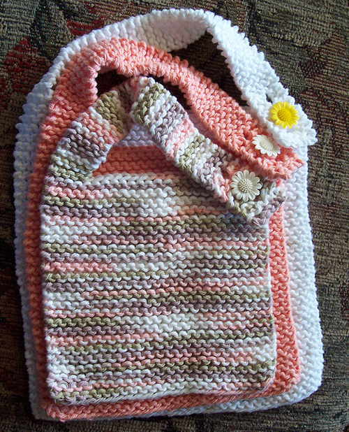 Simple Baby Bib - Free Pattern