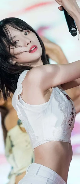Kim Hyun Jung (김현정), popularly known as Seola