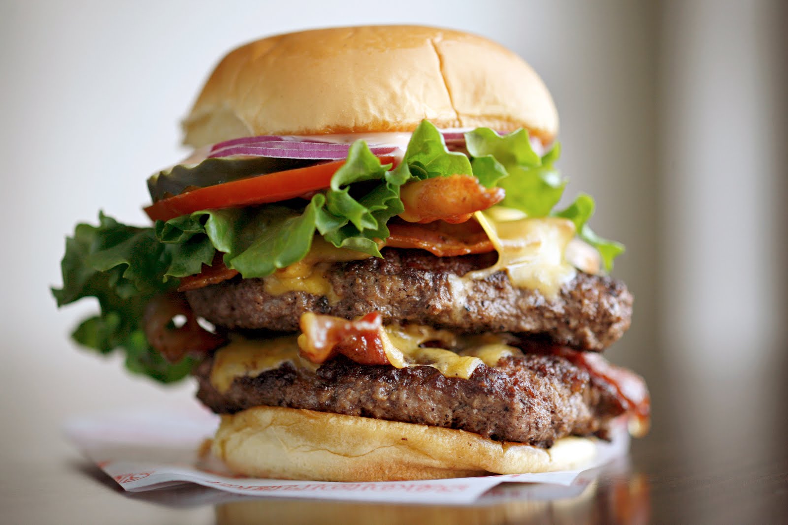  amp; metrocurean: Recipe: Good Stuff Farmhouse Bacon Cheeseburger