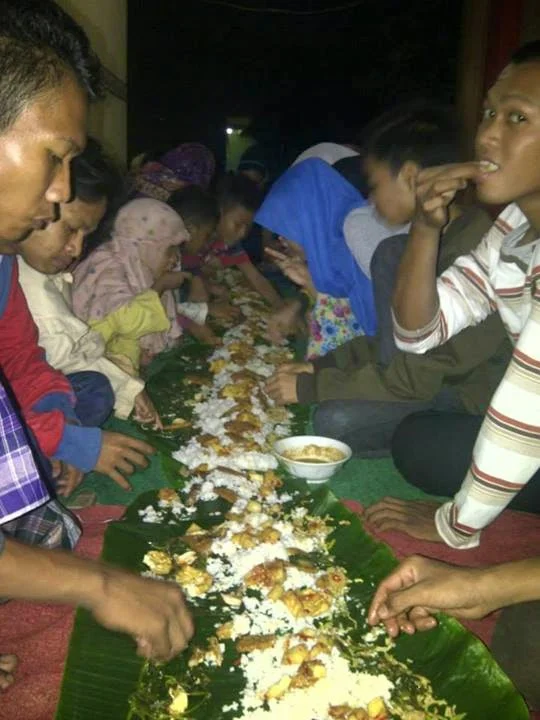 buka puasa bersama KABASA Earth Hour Sahabat Anak Bekasi