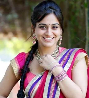 Aksha Pardasany Family Husband Parents children's Marriage Photos