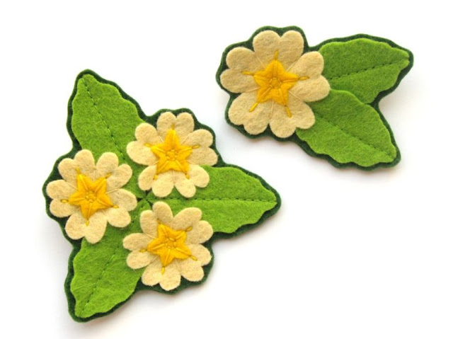 Felt primrose brooches