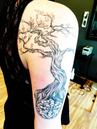 tatuaje de arbol