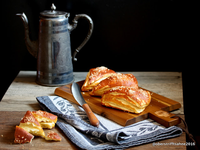 Laugenecken mit Butter-Hefeteig