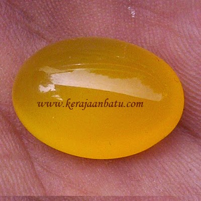 NATURAL YELLOW CHALCEDONY KODE P942