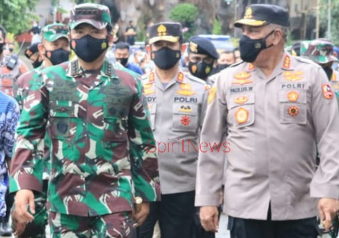 Kapolda Sulsel Dampingi Panglima TNI Dan Kabaintelkan Polri Untuk Mengecek Keamanan Gereja Di Makassar