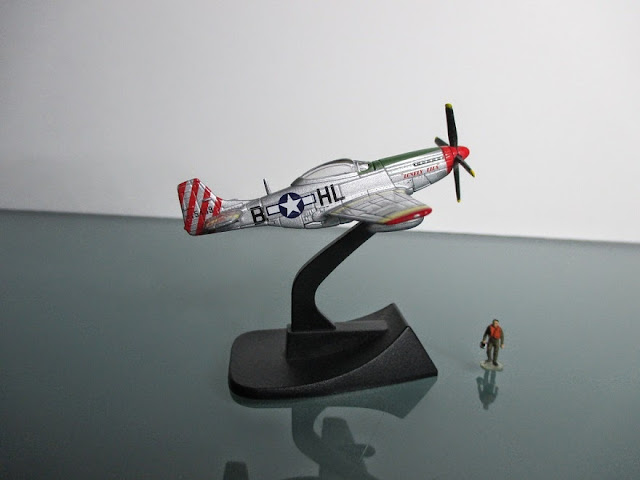 1/144 North American P-51 Mustang diecast metal aircraft miniature