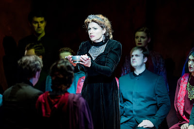 Kate Ladner as Lady Macbeth in Verdi's Macbeth at the Buxton Festival 2017 (photo Robert Workman)