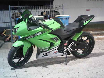 Modif Kawasaki Ninja 250R green