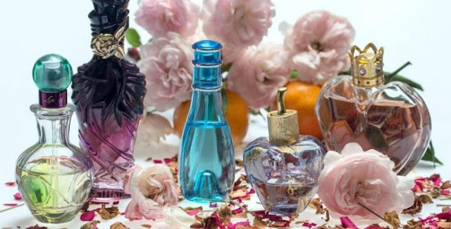 Parfum Wanita Terbaik dengan Wangi Tahan Lama