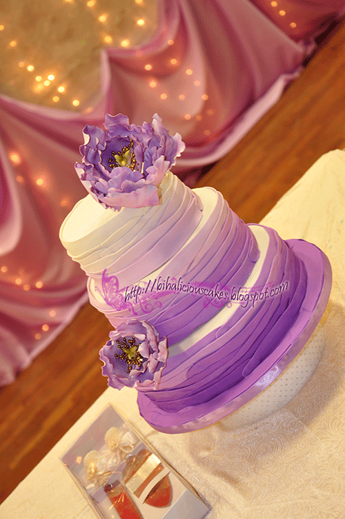 Bihaliciouscakes: PURPLE OMBRE FONDANT WEDDING CAKE