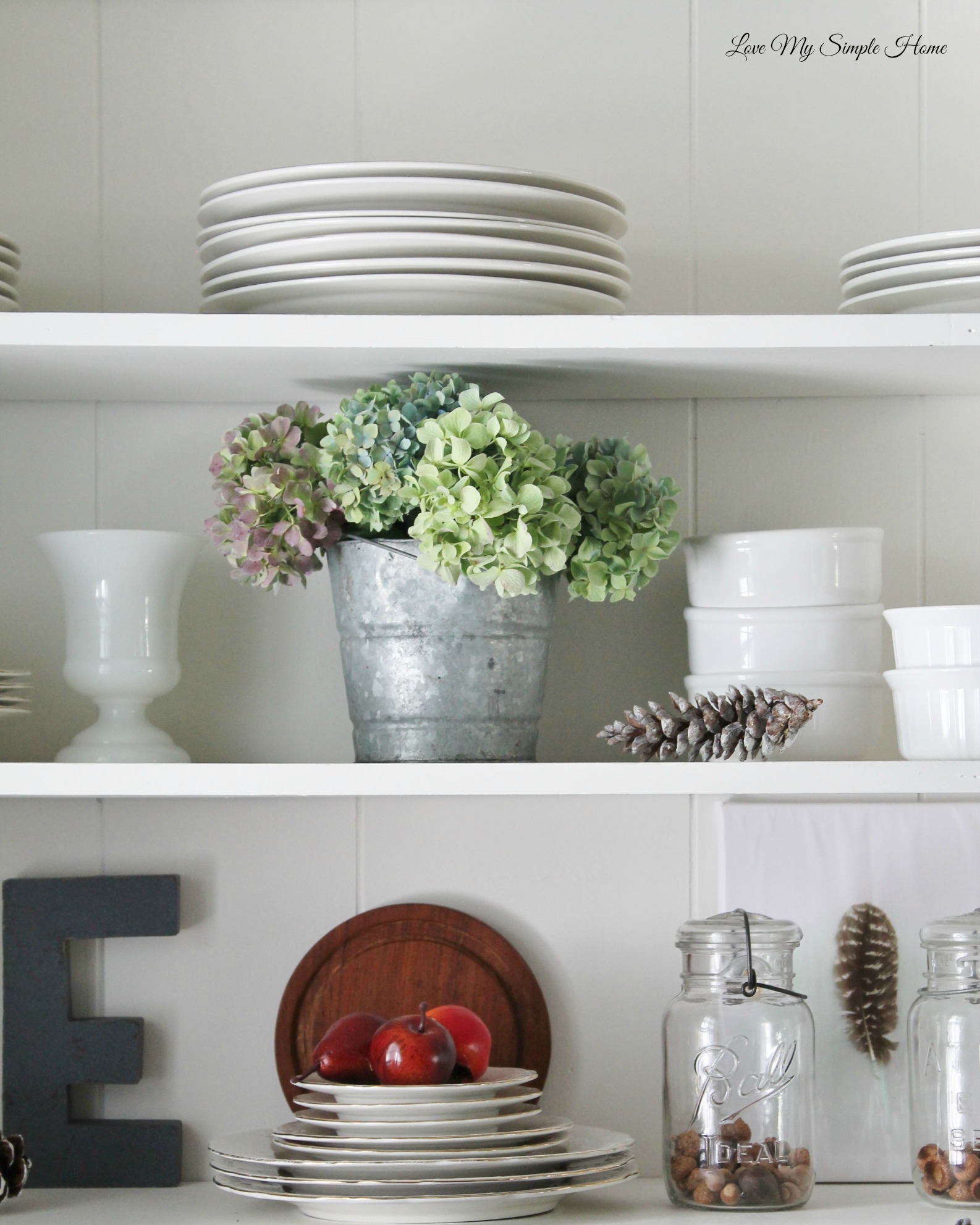 how-to-add-autumn-charm-to-shelves-and-styling-tips/lovemysimplehome.com