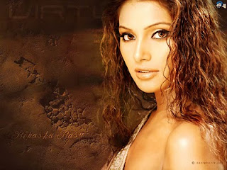 Bipasha Basu sexy wallpapers