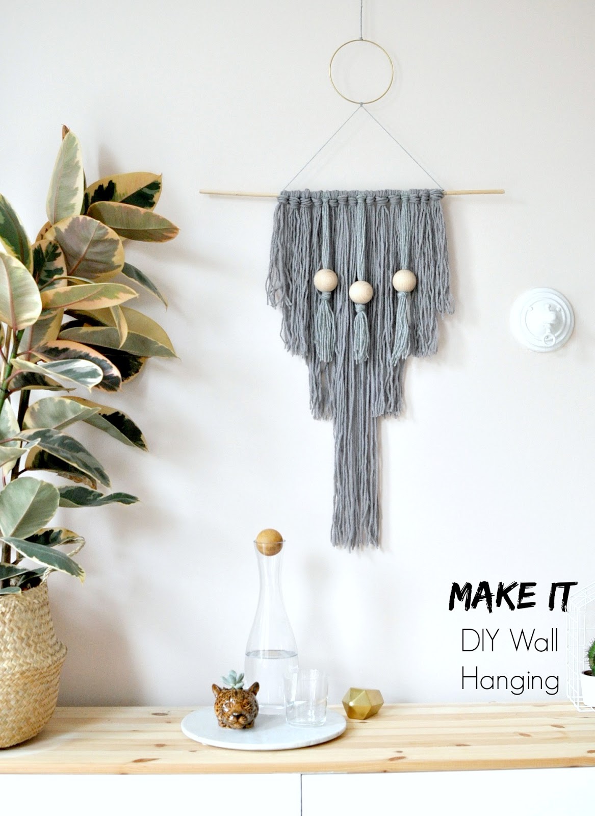 MAKE THE MOST OF YOUR SPARE ROOM  WITH THIS DIY  WALL  