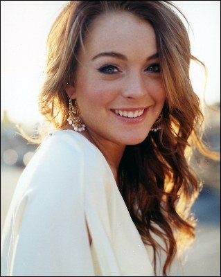 lindsay lohan hair extensions. lindsay lohan hair stile