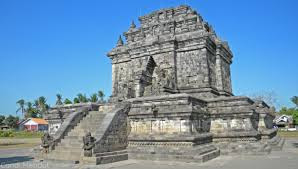  Candi Mendut