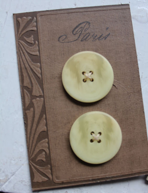 Fun DIY button card projects from Itsy Bits And Pieces Blog