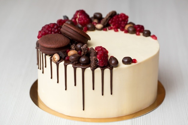 5 Benefits of Buying A Birthday Cake Online