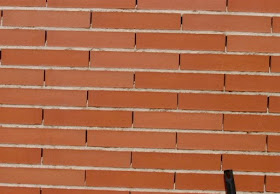 Fachada con llagas sin relleno.