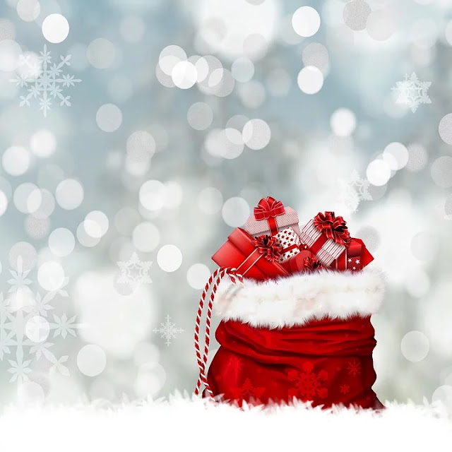 45+ Beautiful Christmas Photos - Free for use anywhere!!!