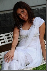 manjari_hot_posing