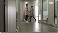 Kill.Me.Heal.Me.E07.mkv_002290669_thumb[1]