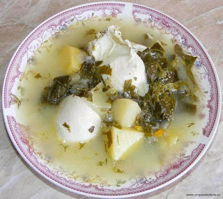 ciorbe, ciorba, supe, supa, bors, spanac, ciorba de spanac, ciorba de legume, ciorba taraneasca, ciorba de oua, ciorba cu oua, retete culinare, retete de mancare, retete cu spanac, preparate din spanac, ciorba de spanac taraneasca cu oua intregi, bors de spanac, mancaruri cu spanac, supa de spanac cu oua, 