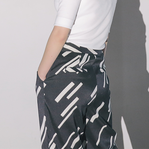 Diagonal Prints Baggy Pants