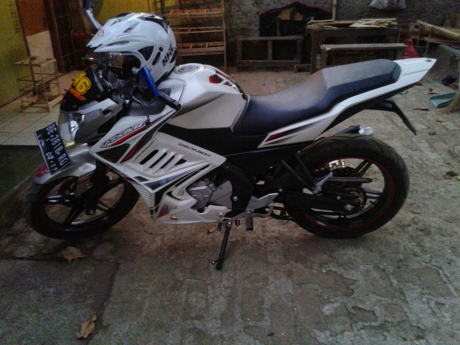 Joferzier Modifikasi New Vixion Lighting