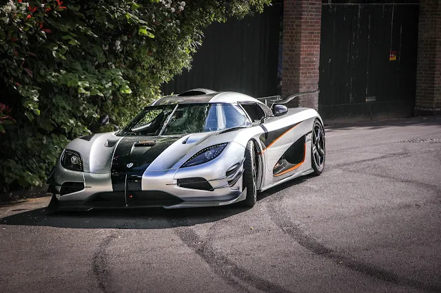 Koenigsegg Car - Image by Oleksandr Pyrohov (Up-Free) from Pixabay