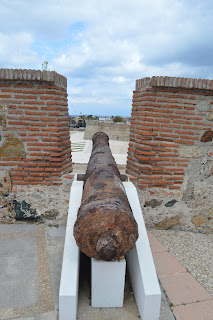 Detalle de uno de los cañones de la muralla