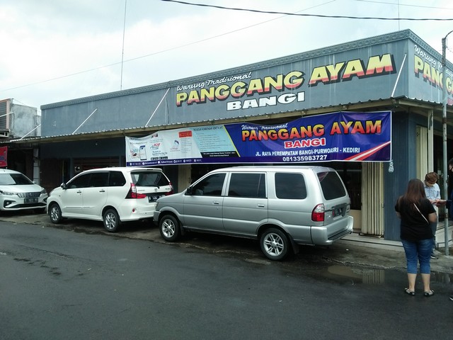 Warung Tradisional Ayam Panggang Bangi;Ayam Panggang Bumbu Rujak, Pilihan Nikmat Khas Bangi;